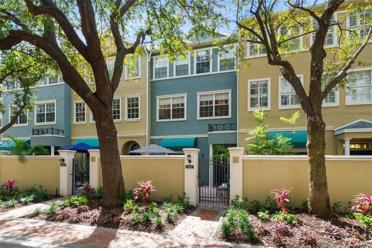 1451 Harbour Walk Road, Tampa, FL 33602 Main Photo