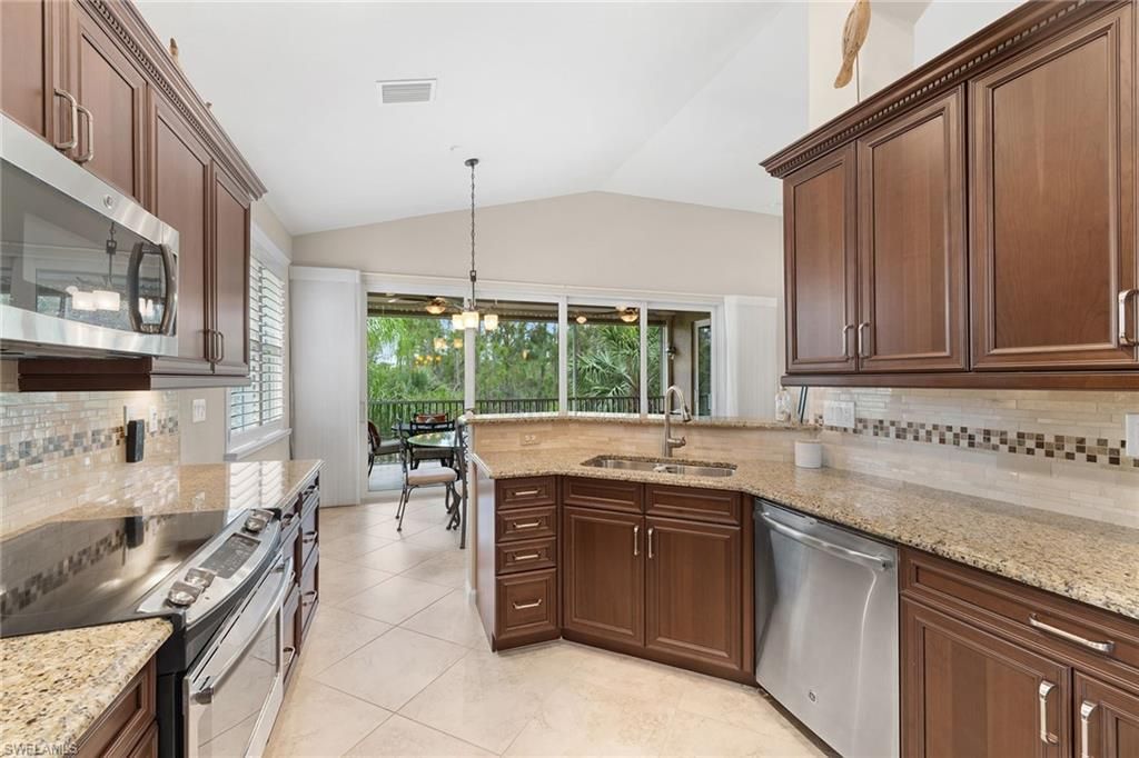 6669 Alden Woods Cir, Unit 7-201, Naples, FL 34113 Photo