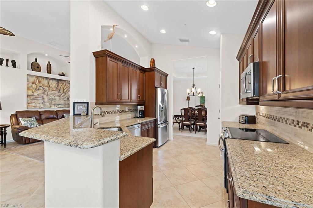 6669 Alden Woods Cir, Unit 7-201, Naples, FL 34113 Photo