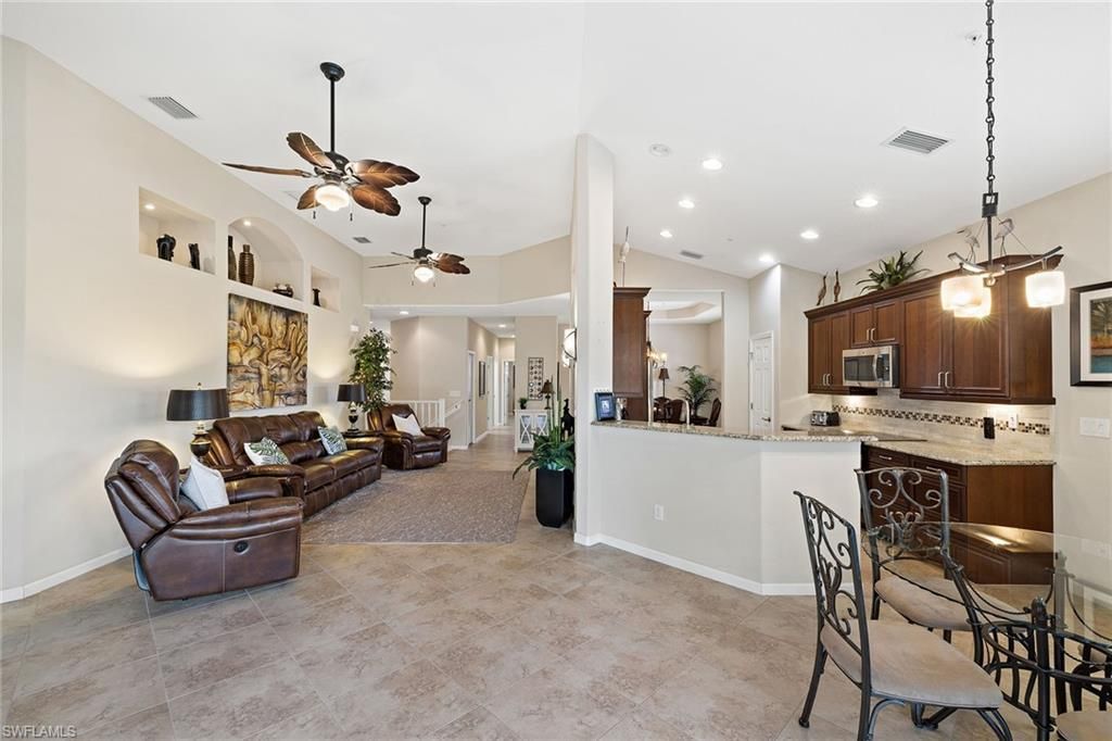 6669 Alden Woods Cir, Unit 7-201, Naples, FL 34113 Photo