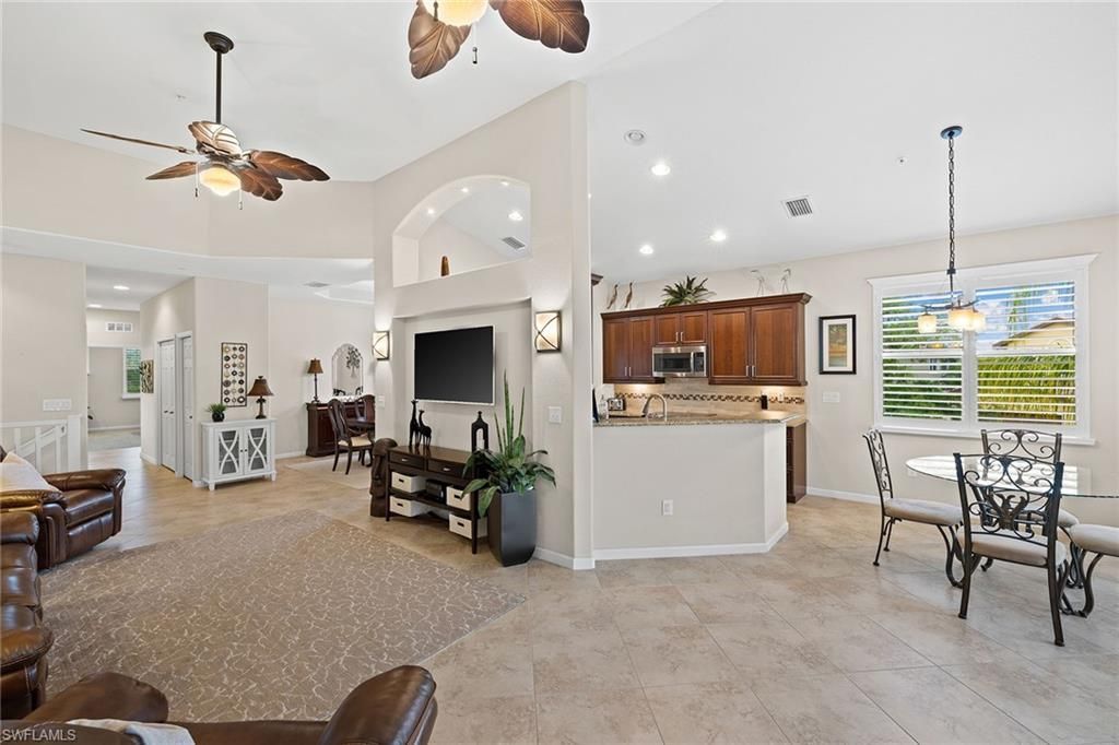 6669 Alden Woods Cir, Unit 7-201, Naples, FL 34113 Photo