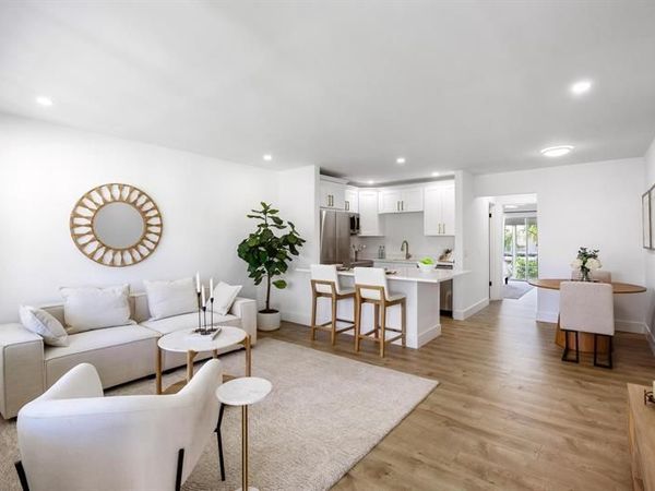 480 Horizons W, Unit 207, Boynton Beach, FL 33435