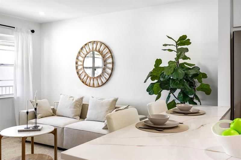 480 Horizons W, Unit 207, Boynton Beach, FL 33435 Photo