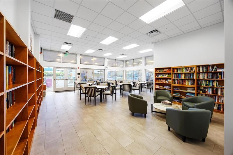 480 Horizons W, Unit 207, Boynton Beach, FL 33435 Photo