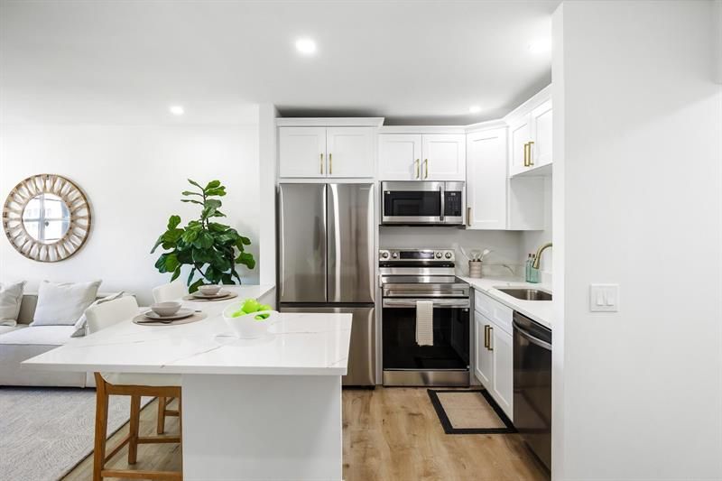 480 Horizons W, Unit 207, Boynton Beach, FL 33435 Photo