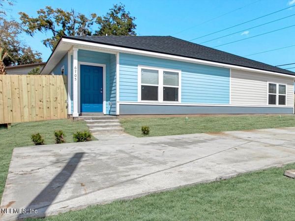 6715, 6717 BAKERSFIELD Drive, Jacksonville, FL 32210