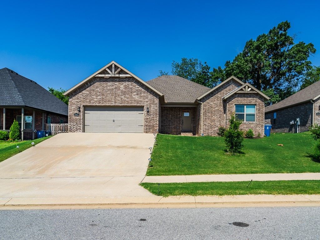3602 SW Brittany Road, Bentonville, AR 72713 Main Photo