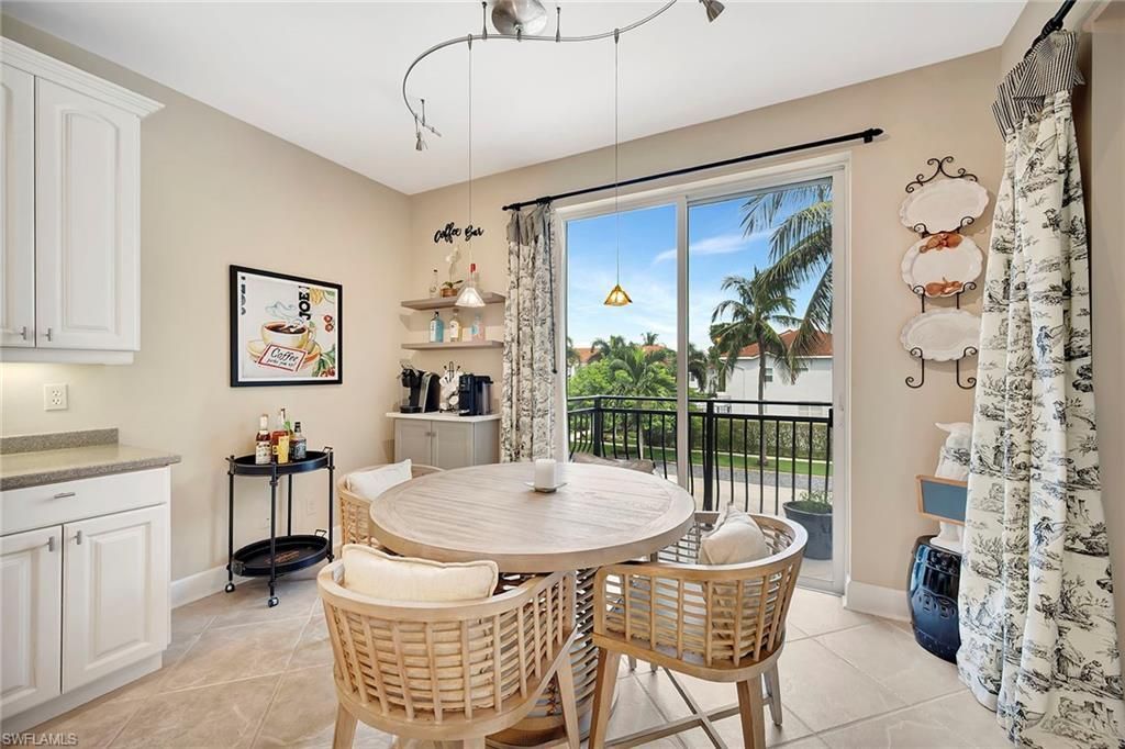 1004 5th St S, Unit 502, Naples, FL 34102 Photo
