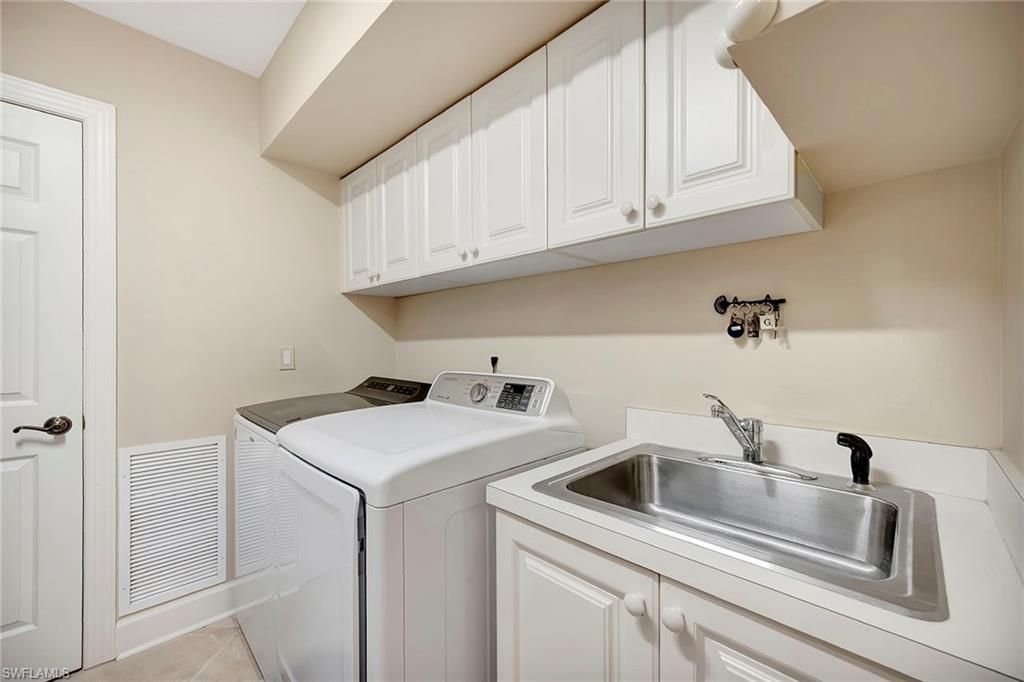 1004 5th St S, Unit 502, Naples, FL 34102 Photo