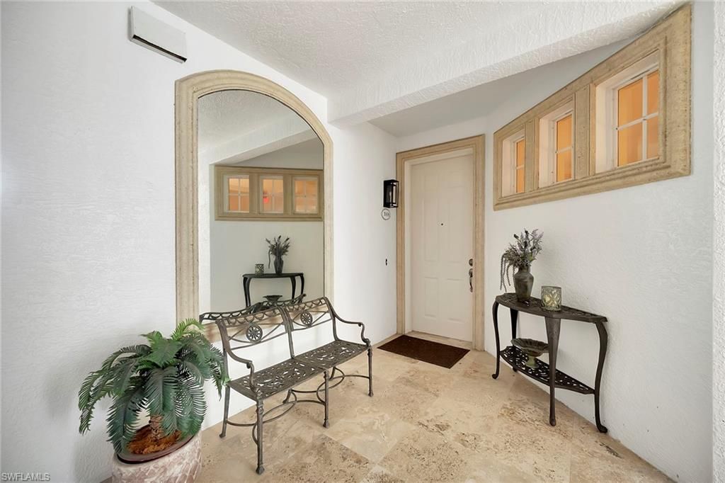 1004 5th St S, Unit 502, Naples, FL 34102 Photo