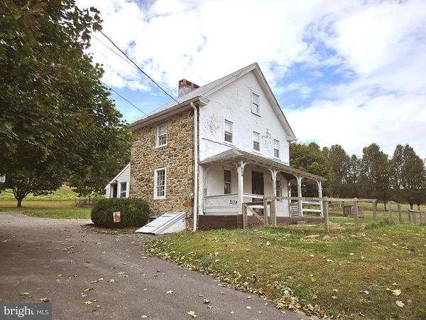 683 N MANOR ROAD, ELVERSON, PA 19520