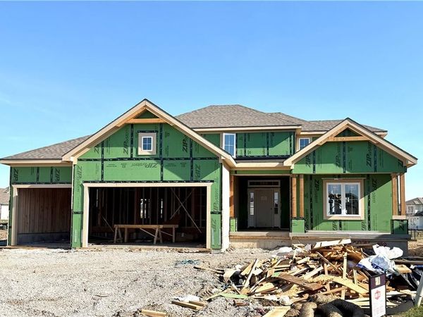 13036 W 174th Place, Overland Park, KS 66221