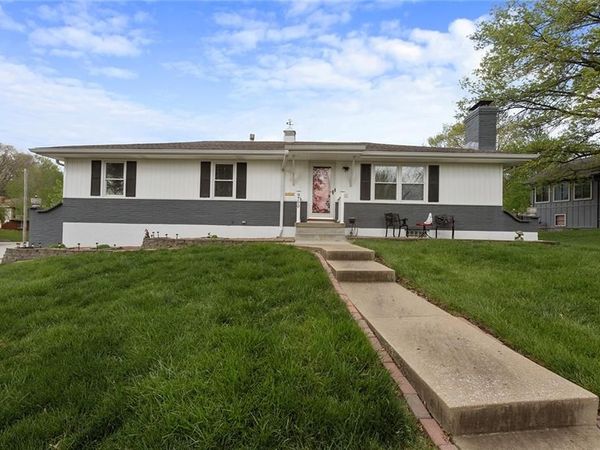 9700 E 82nd Terrace, Raytown, MO 64138