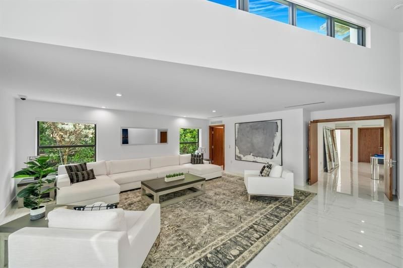 19 Gatehouse Rd, Sea Ranch Lakes, FL 33308 Photo