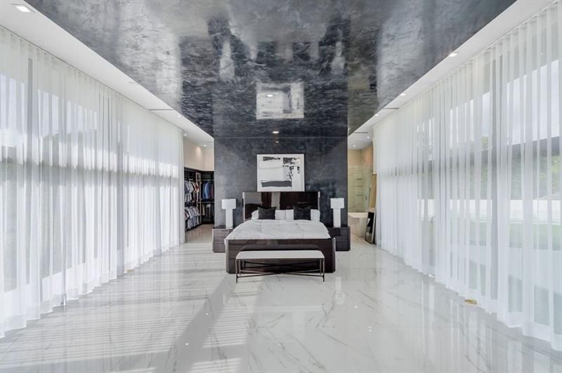 19 Gatehouse Rd, Sea Ranch Lakes, FL 33308 Photo