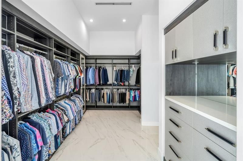 19 Gatehouse Rd, Sea Ranch Lakes, FL 33308 Photo