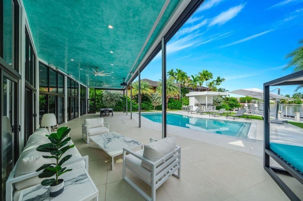 19 Gatehouse Road, Sea Ranch Lakes, FL 33308 Photo