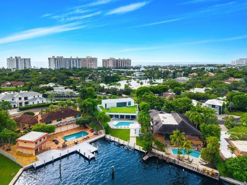 19 Gatehouse Rd, Sea Ranch Lakes, FL 33308 Photo