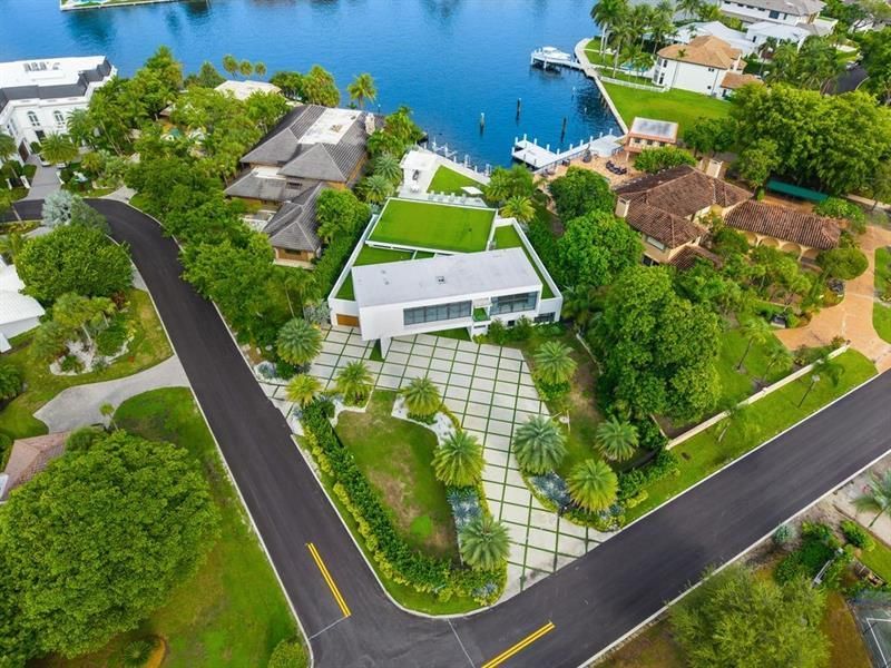 19 Gatehouse Rd, Sea Ranch Lakes, FL 33308 Photo