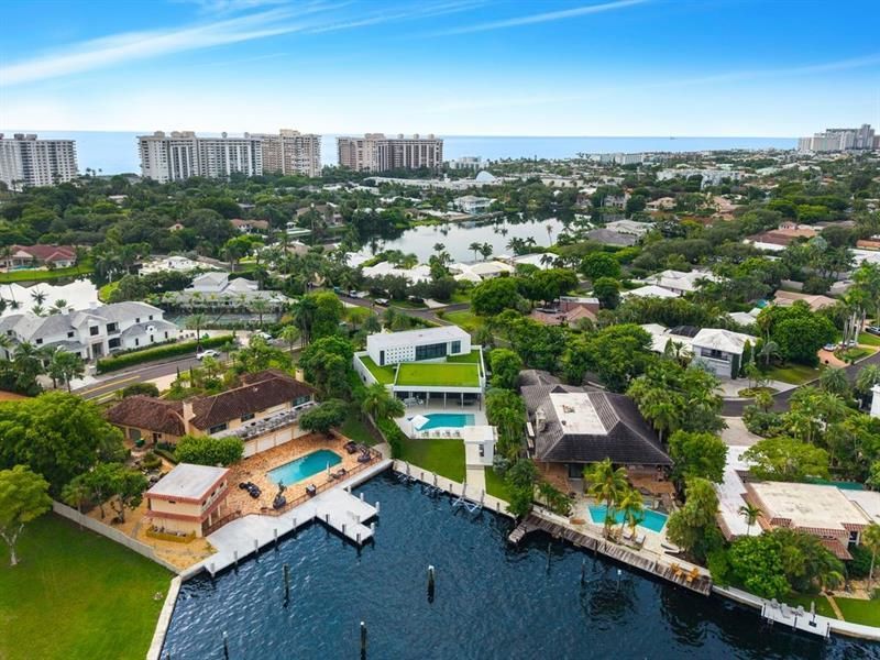 19 Gatehouse Rd, Sea Ranch Lakes, FL 33308 Photo