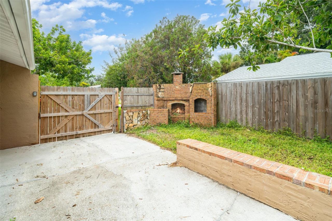 711 64th Avenue Drive E, Bradenton, FL 34203 Photo