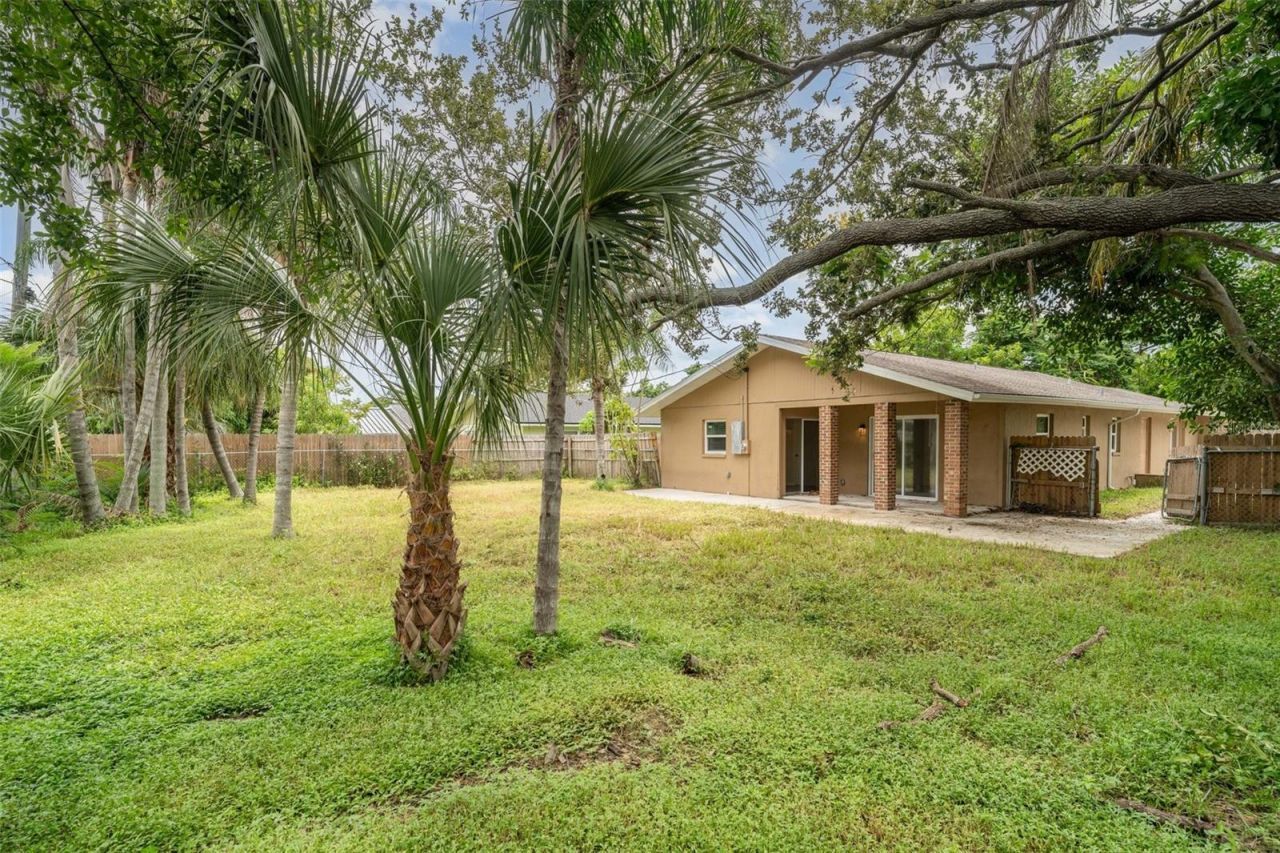 711 64th Avenue Drive E, Bradenton, FL 34203 Photo