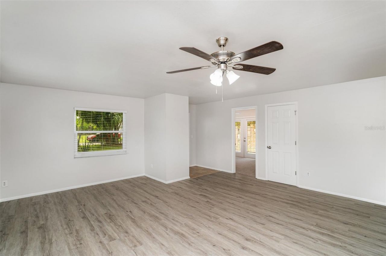 711 64th Avenue Drive E, Bradenton, FL 34203 Photo