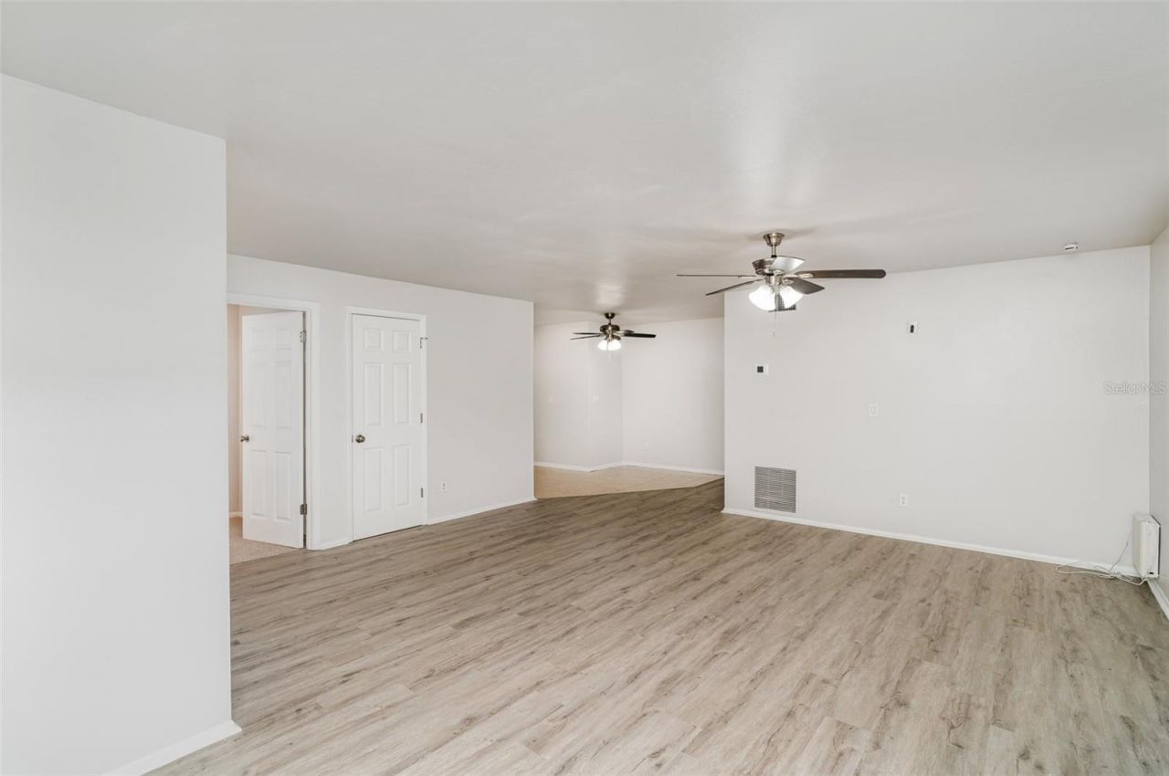 711 64th Avenue Drive E, Bradenton, FL 34203 Photo