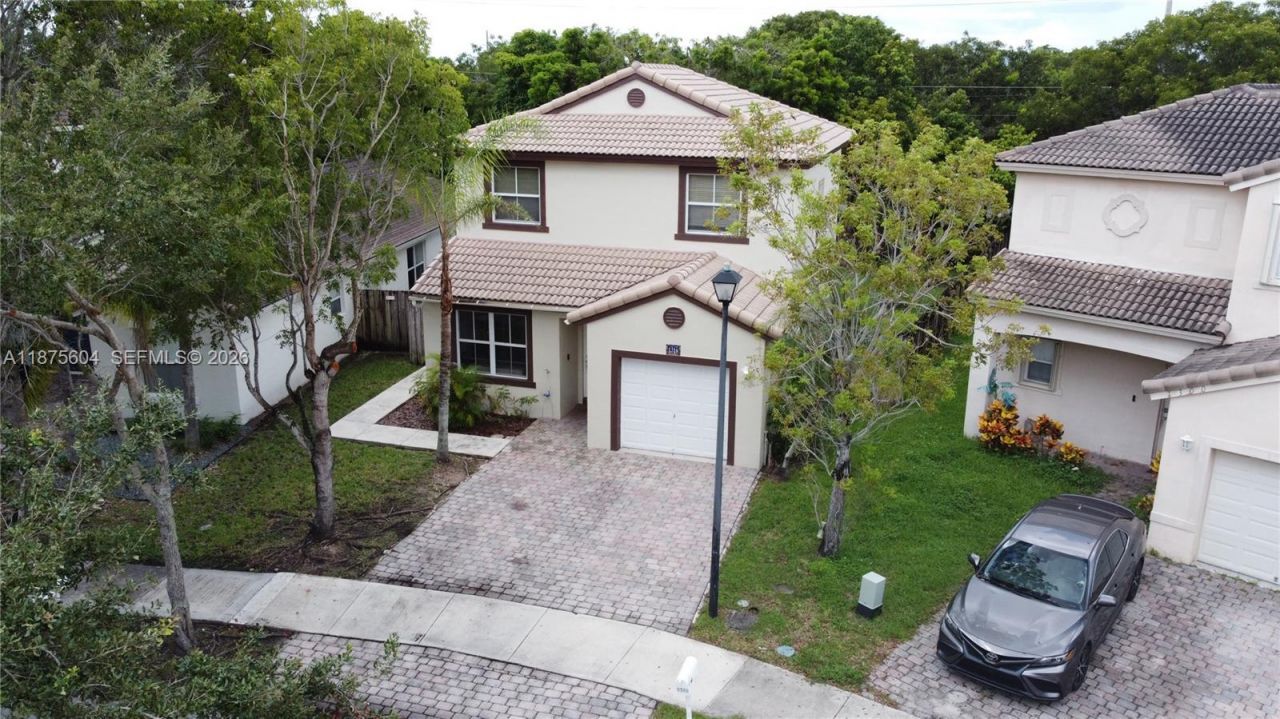 1316 SE 18th Ter, Homestead, FL 33035 Photo