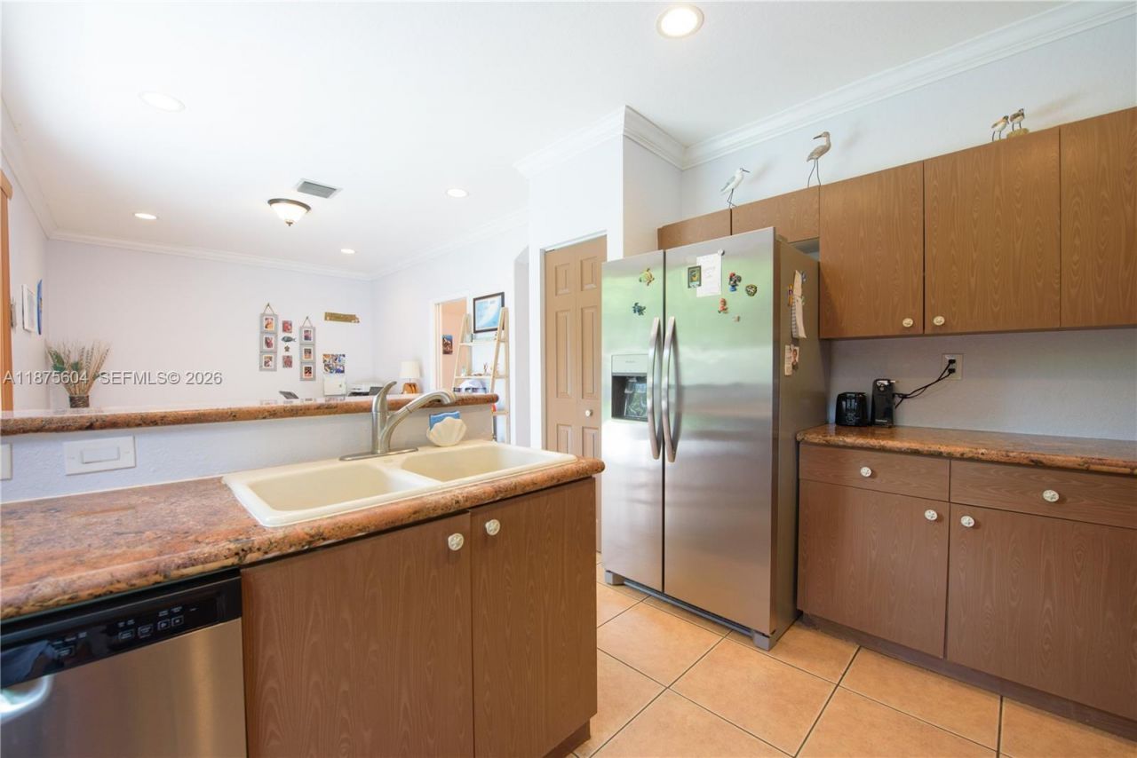 1316 SE 18th Ter, Homestead, FL 33035 Photo