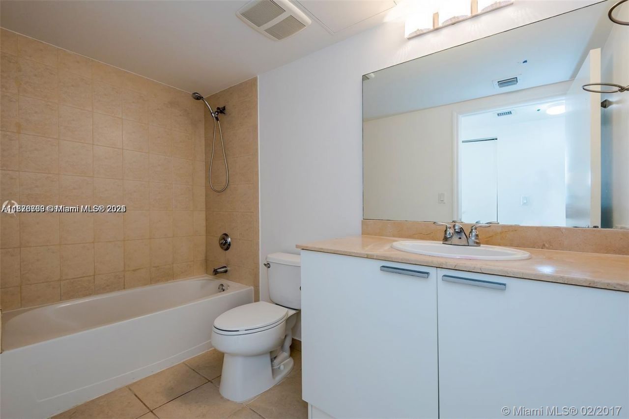 16699 Collins Ave, Unit 3808, Sunny Isles Beach, FL 33160 Photo