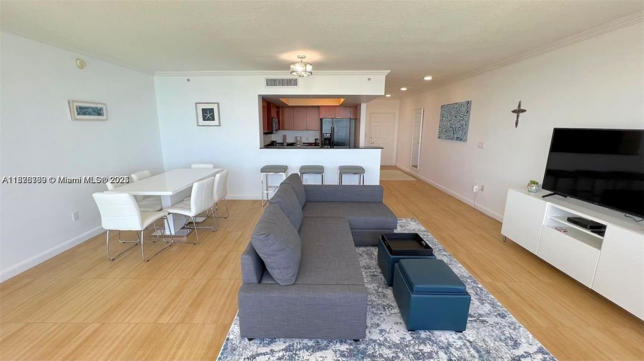 16699 Collins Ave, Unit 3808, Sunny Isles Beach, FL 33160 Photo