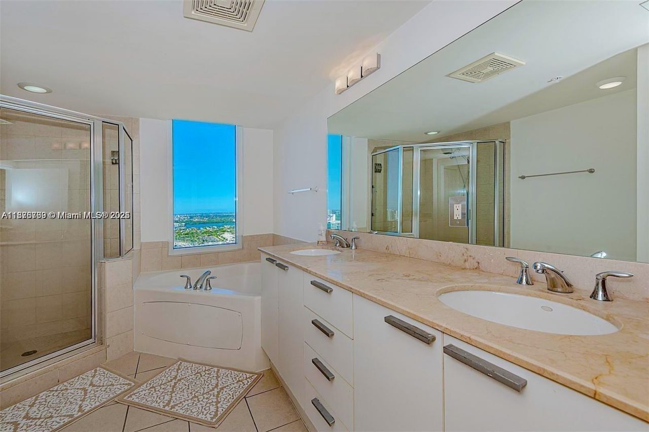 16699 Collins Ave, Unit 3808, Sunny Isles Beach, FL 33160 Photo