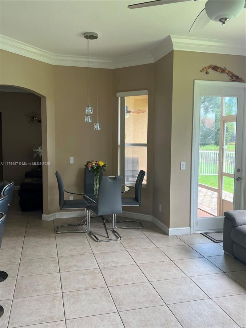 415 NW Dover Ct, Port Saint Lucie, FL 34983 Photo