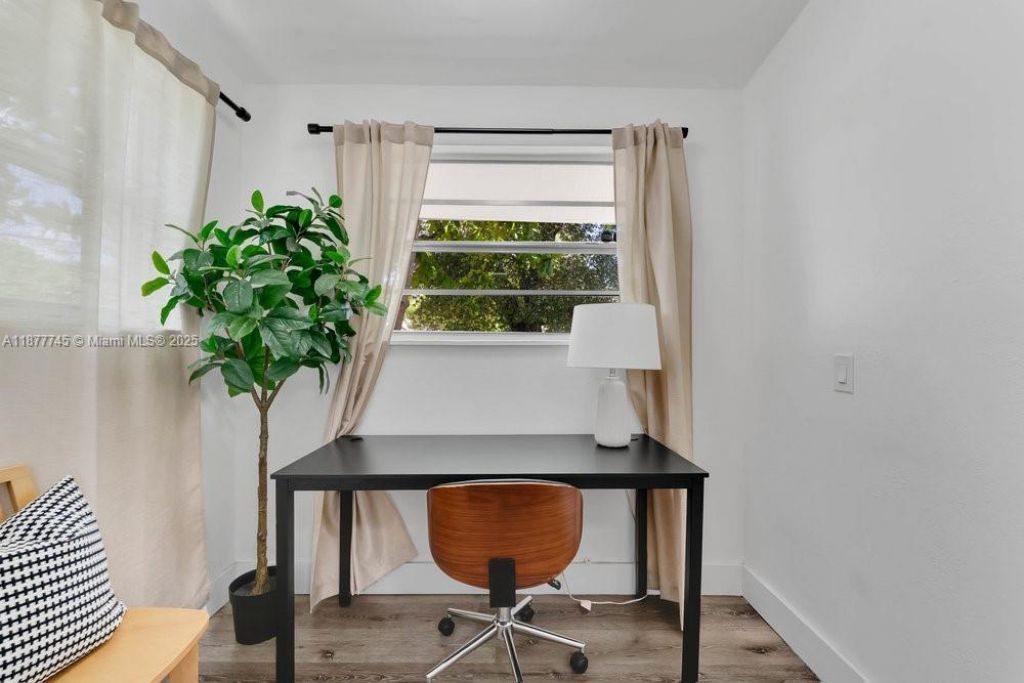 180 NW 69th St, Miami, FL 33150 Photo