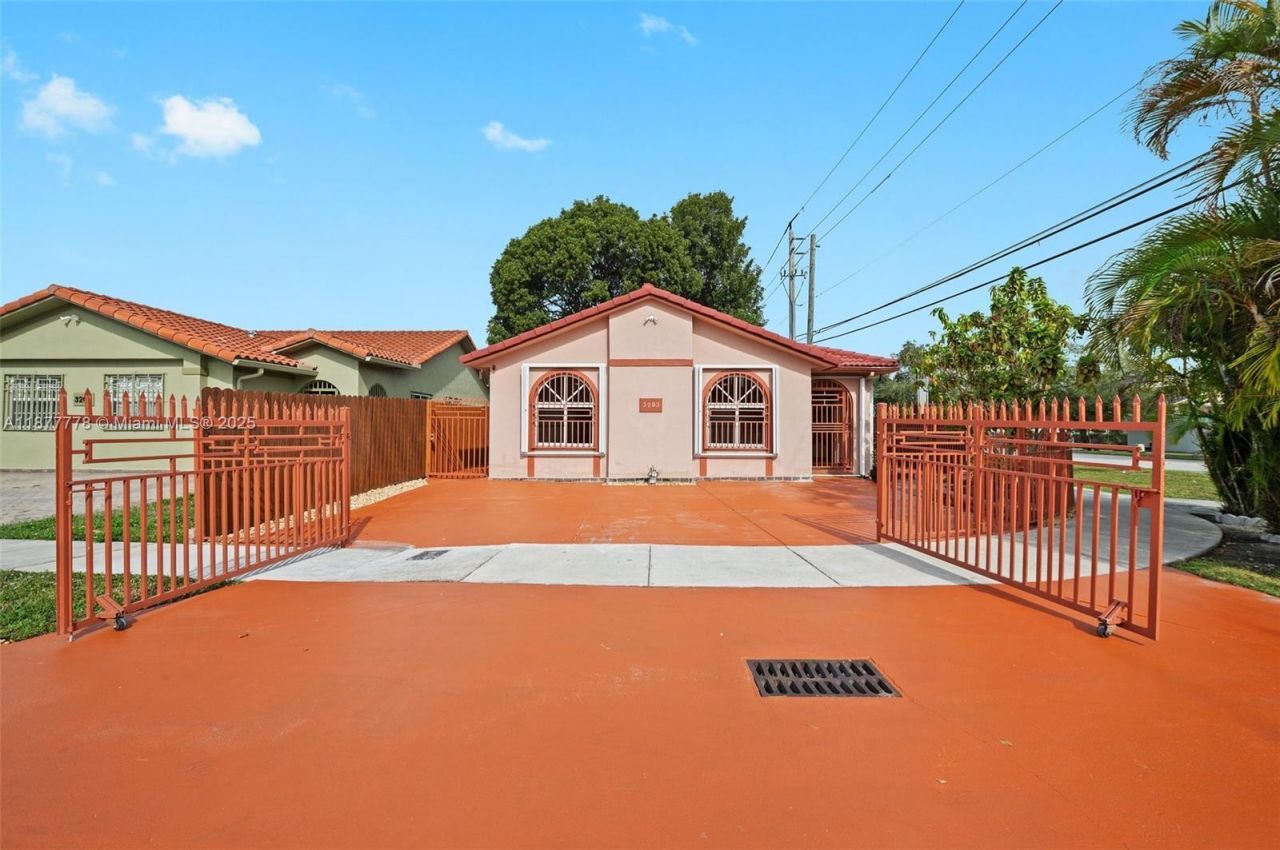 3203 W 70th Ter, Hialeah, FL 33018 Photo