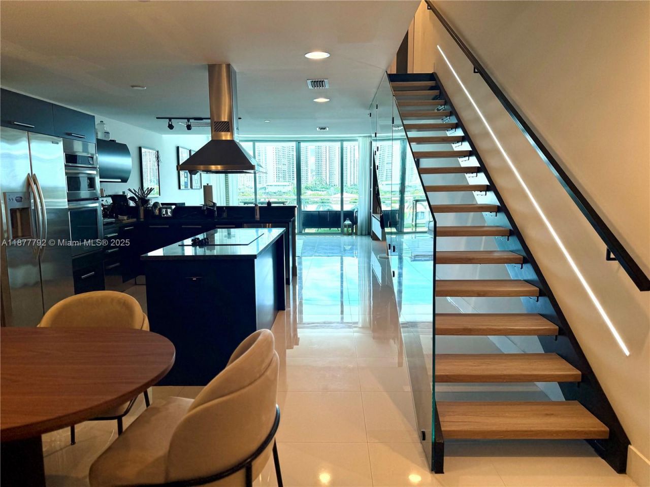 2950 NE 188th St, Unit 443, Aventura, FL 33180 Photo