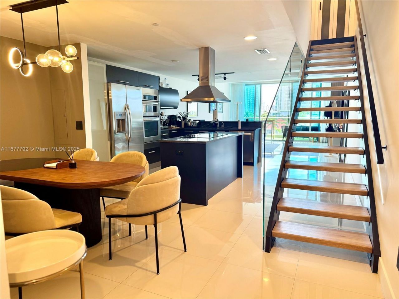 2950 NE 188th St, Unit 443, Aventura, FL 33180 Photo