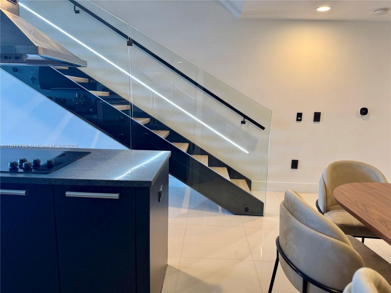 2950 NE 188th St, Unit 443, Aventura, FL 33180 Photo