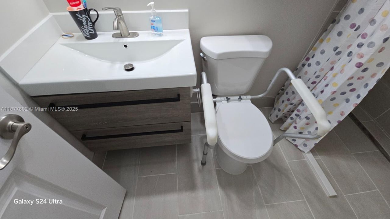 15436 SW 151st Ter, Miami, FL 33196 Photo