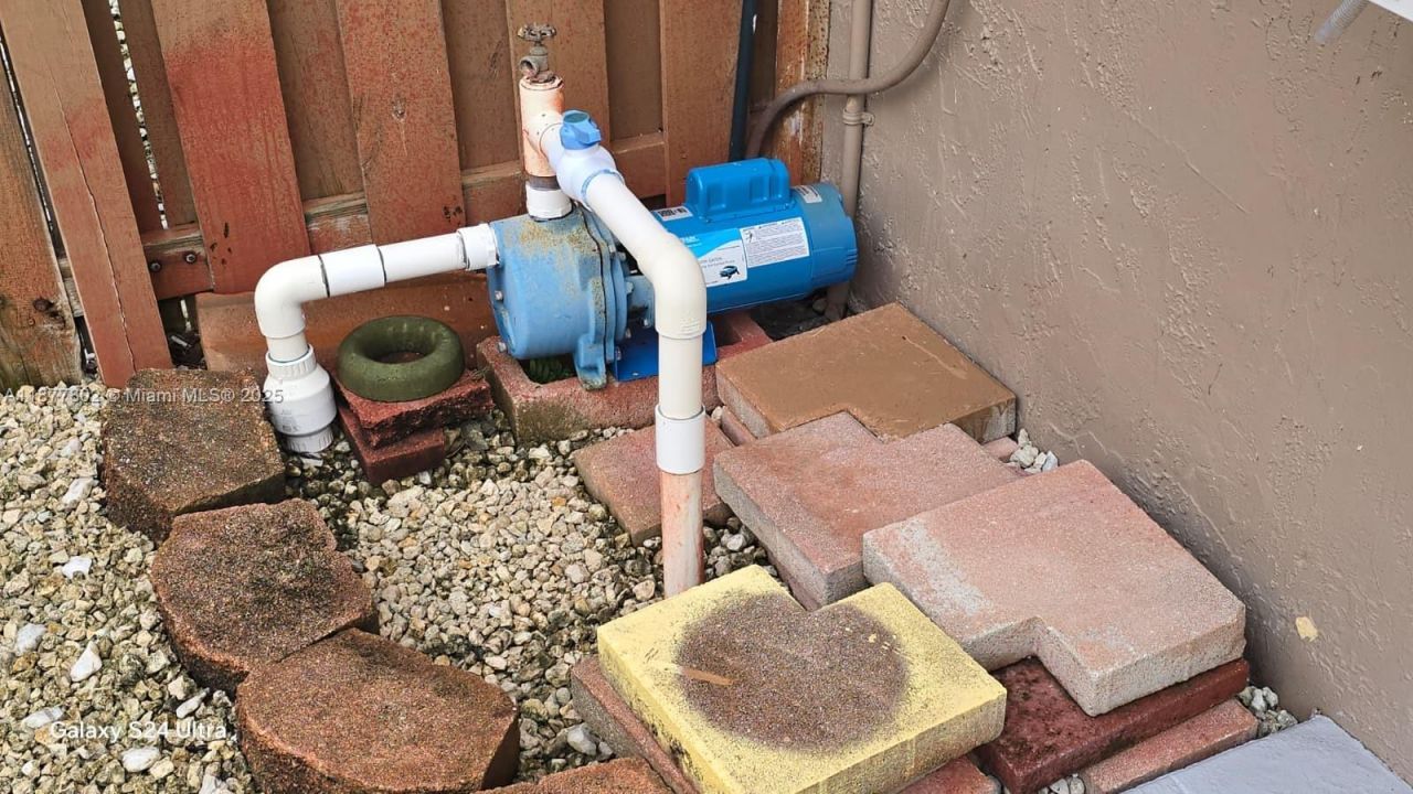 15436 SW 151st Ter, Miami, FL 33196 Photo