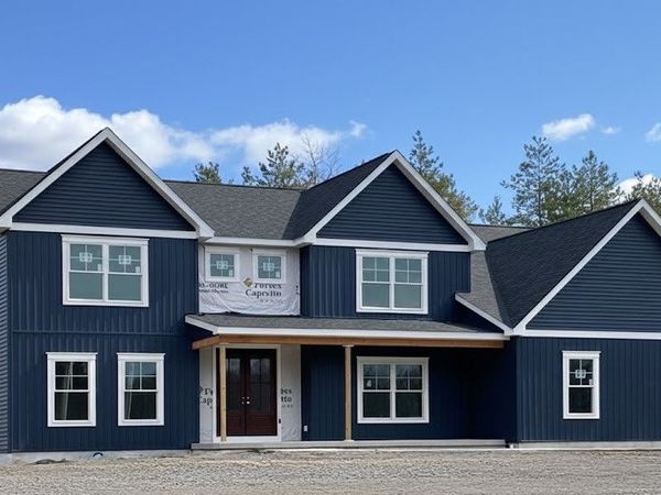 17 Kestrel Court, Clarence Center, NY 14127