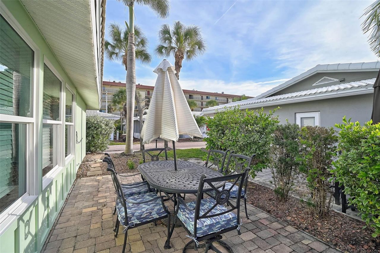 6308 Midnight Pass Road, Unit 6, Sarasota, FL 34242 Photo