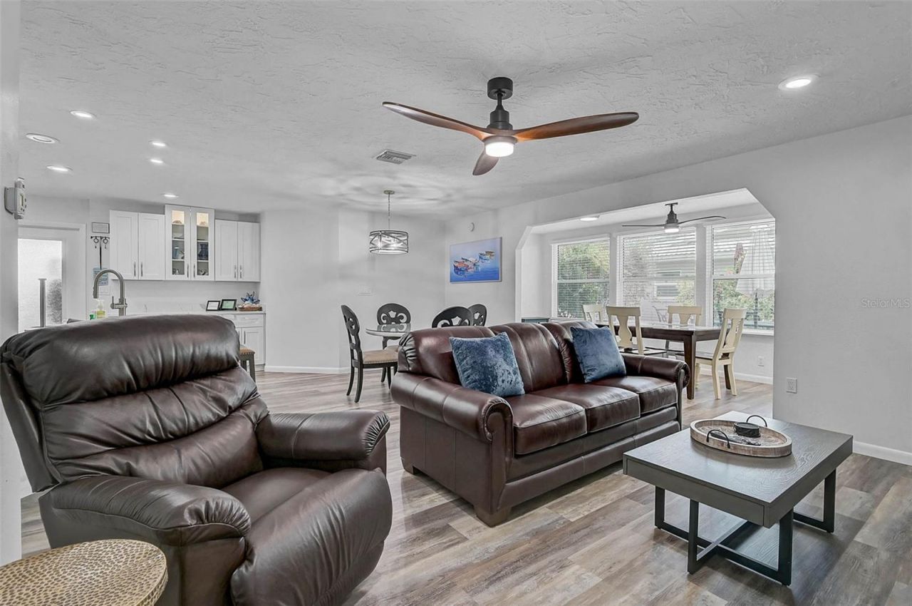 6308 Midnight Pass Road, Unit 6, Sarasota, FL 34242 Photo