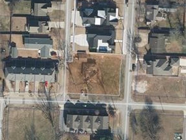 604 SW 5th Street, Bentonville, AR 72712