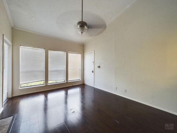 807 W 25th ST, Unit 304, Austin, TX 78705