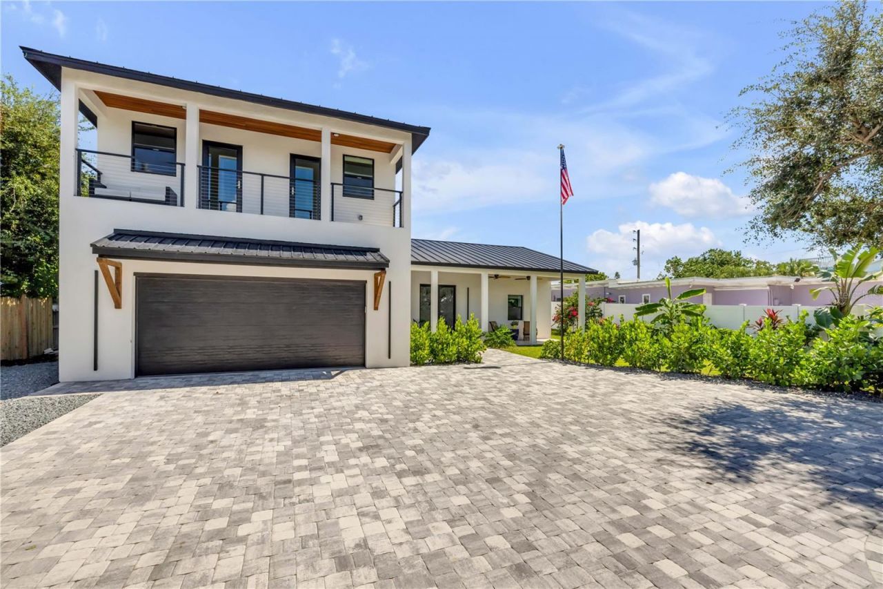 1707 N Peninsula Avenue, New Smyrna Beach, FL 32169 Photo