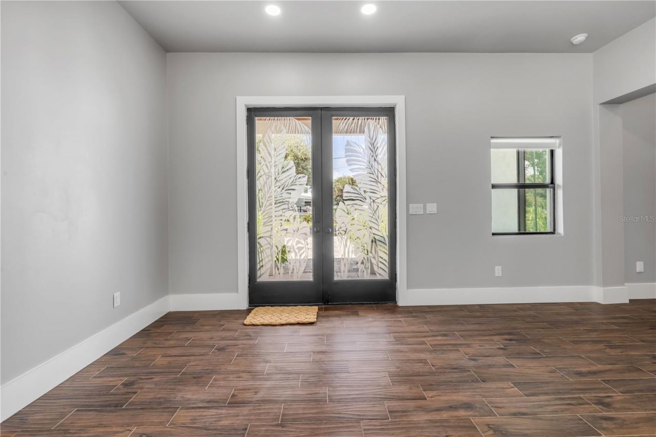 1707 N Peninsula Avenue, New Smyrna Beach, FL 32169 Photo