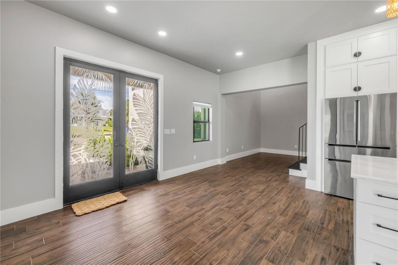 1707 N Peninsula Avenue, New Smyrna Beach, FL 32169 Photo