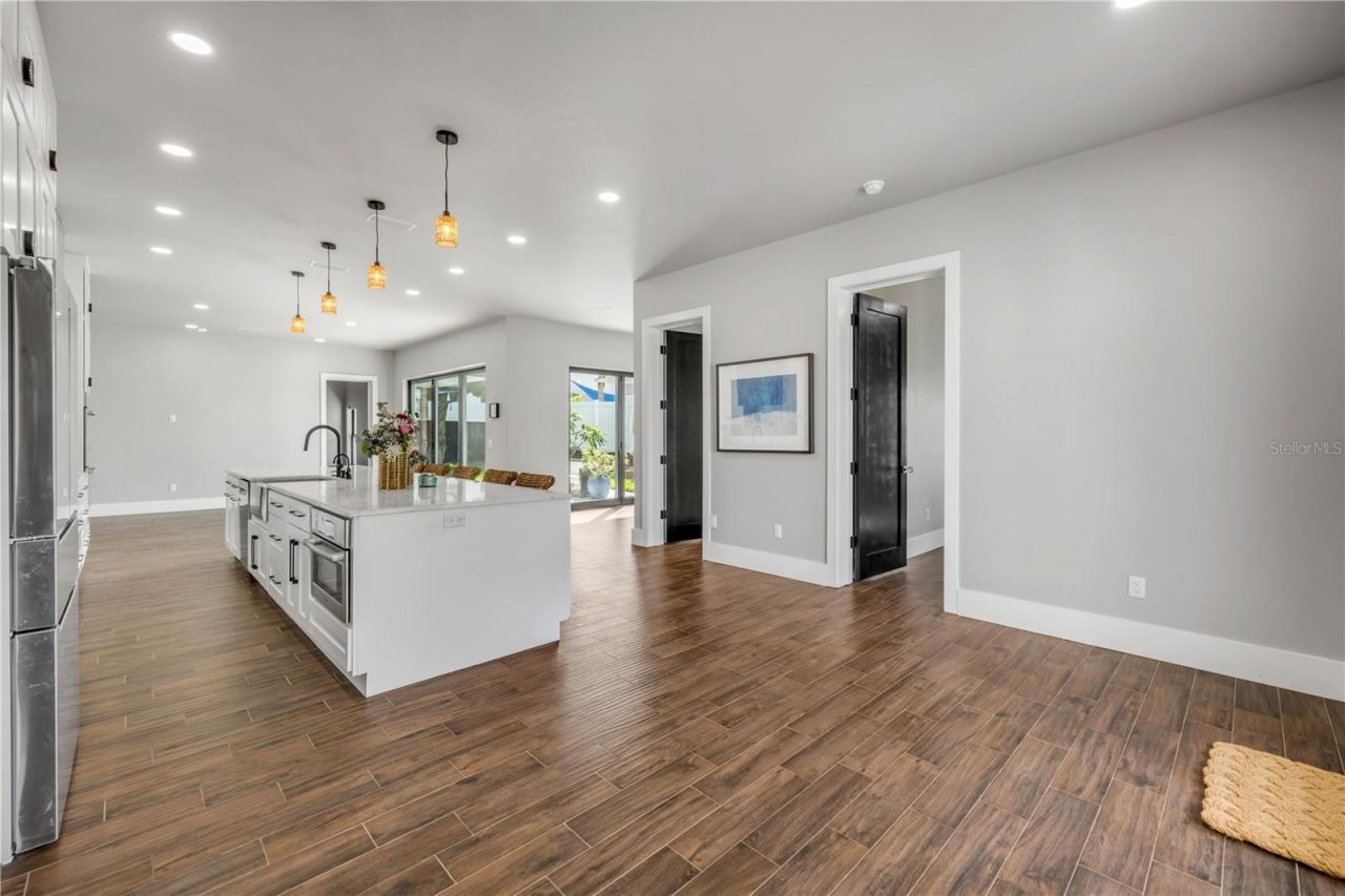 1707 N Peninsula Avenue, New Smyrna Beach, FL 32169 Photo